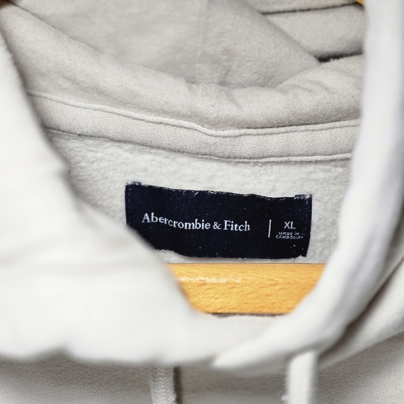 Abercrombie & Fitch XL Cream Hoodie with Front Pocket SUPER SOFT - Picture 5 of 6